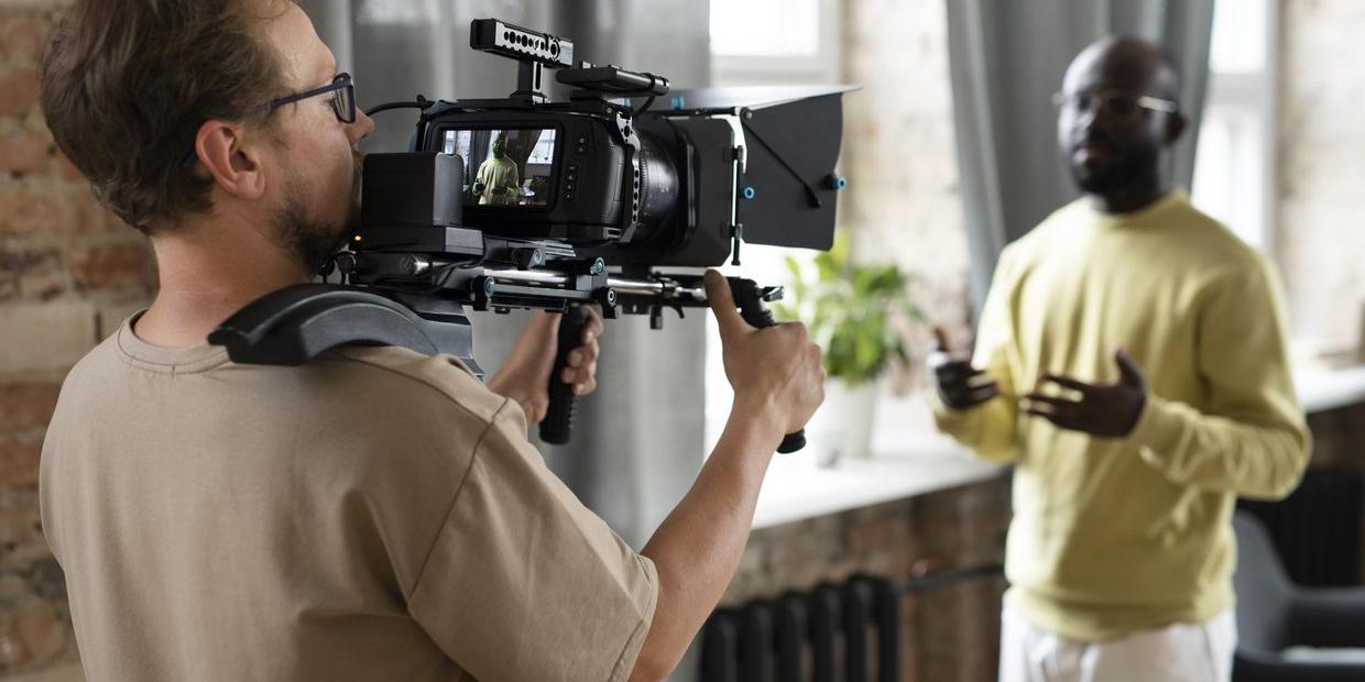 In Media Res: A Narrative Technique That Begins in the Middle of the Action