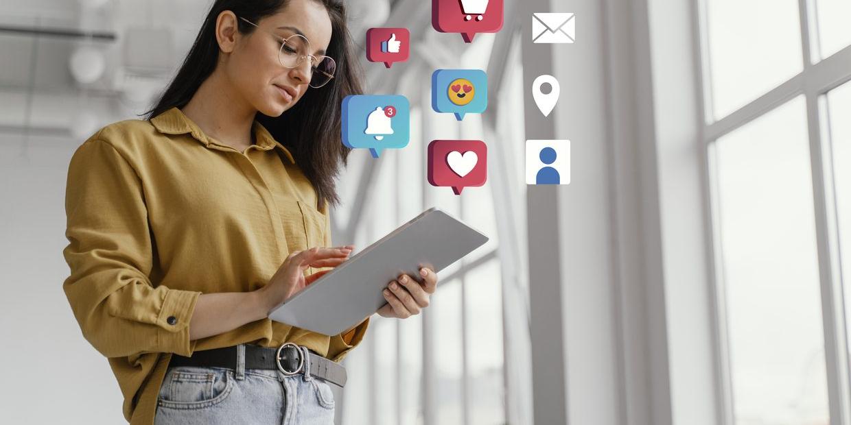 Purchase Decision: Stages, Influencing Factors, and Marketing Levers